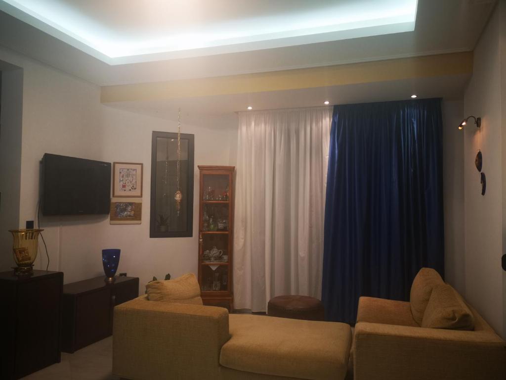 TV a/nebo společenská místnost v ubytování Cactus Suite