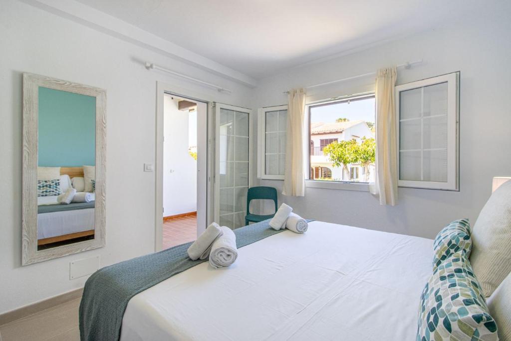 Son Bou Playa Gold by Menorca Vacations, Son Bou – Preus ...