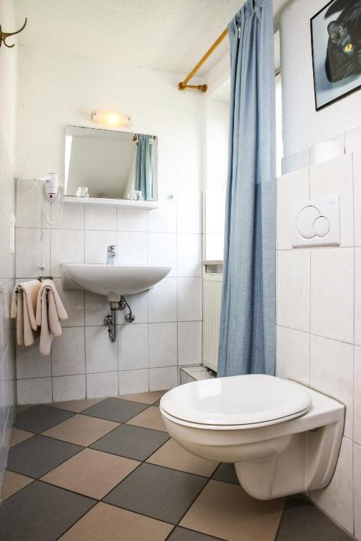 Koupelna v ubytování Hotel Reutiner Hof