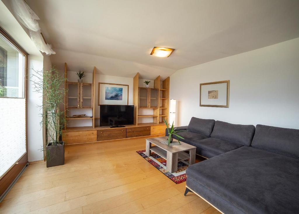 Canisiusbrünnl Self- Check in - 18