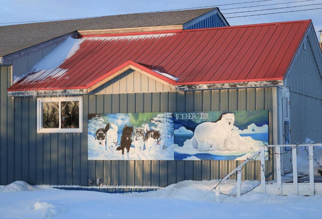 IceBerg Inn v zimě