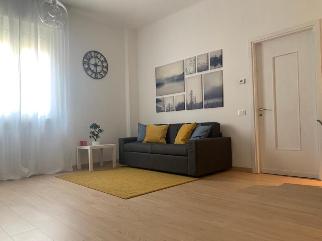 Część wypoczynkowa w obiekcie Camozzi Central Apartment