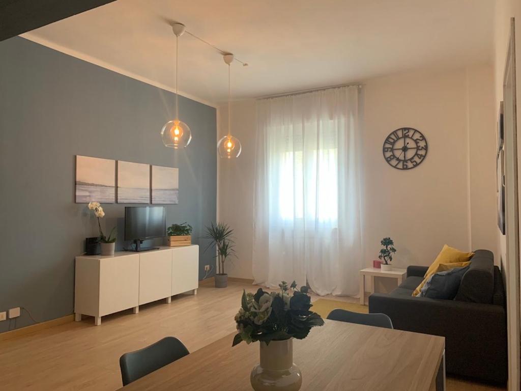 Część wypoczynkowa w obiekcie Camozzi Central Apartment
