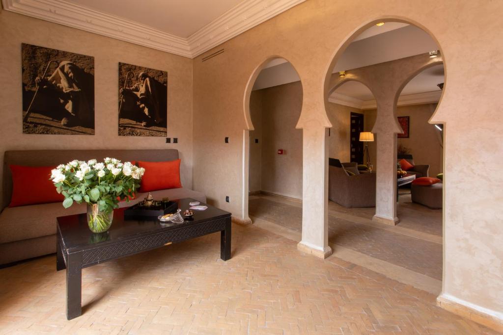 Posezení v ubytování Dellarosa Boutique Hotel and Spa