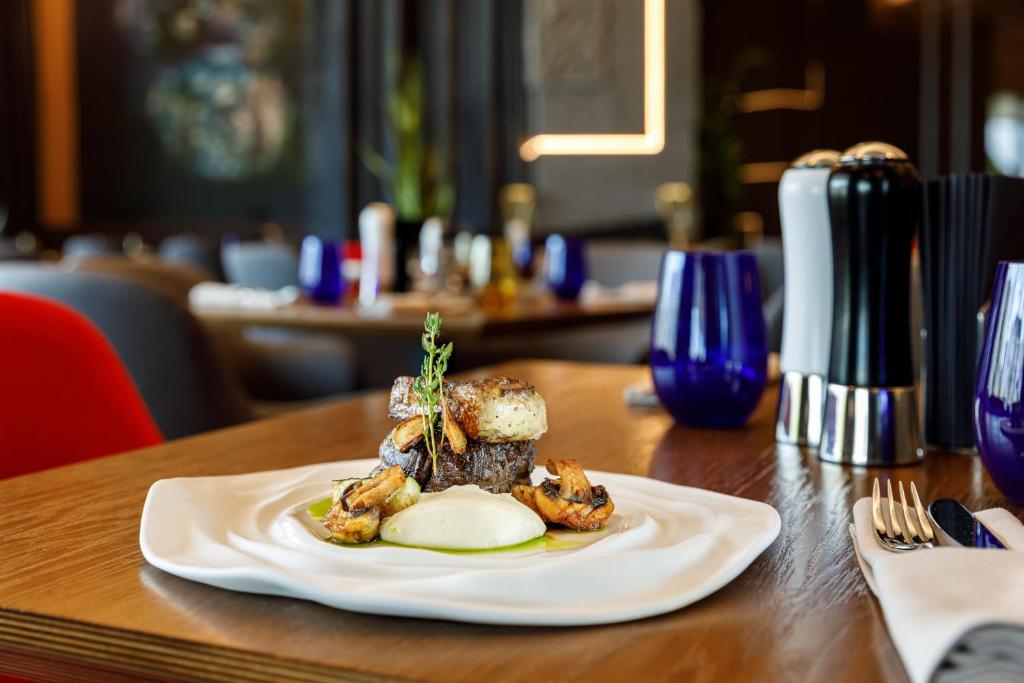 Qosmo Brasov Hotel - Resim 33