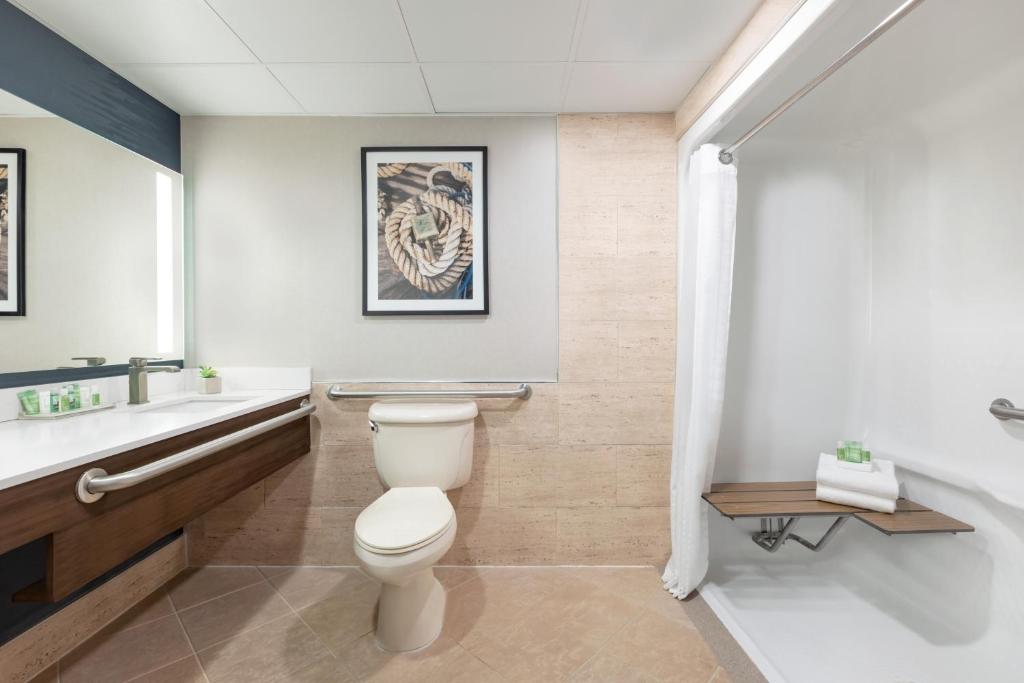 Holiday Inn & Suites Ocean City, an IHG Hotel - 