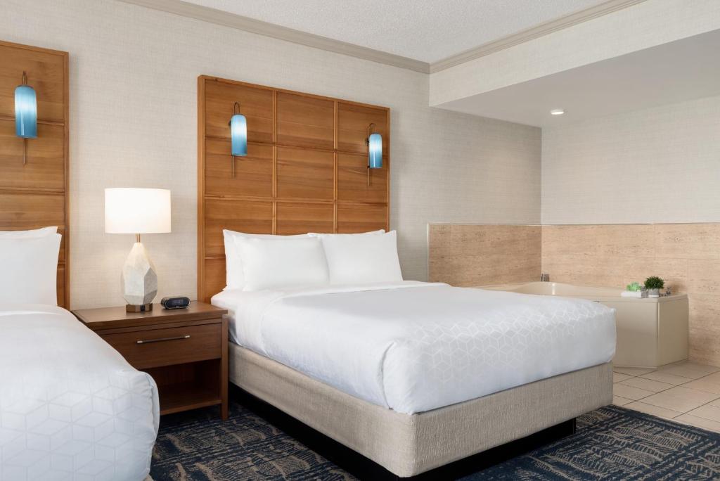 Holiday Inn & Suites Ocean City, an IHG Hotel - 
