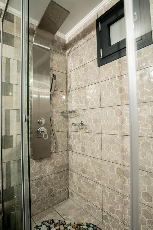 Zdjęcie z galerii obiektu Elmaky Luxury Apartments w mieście Palaiokastro