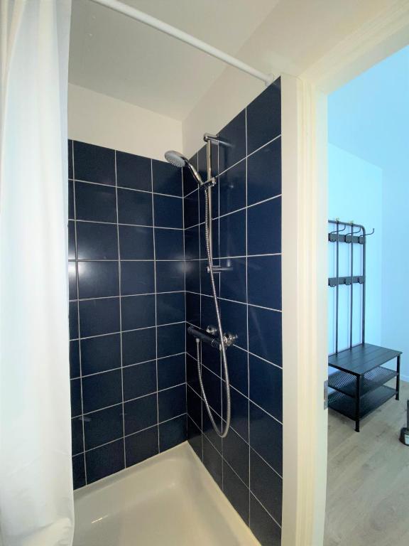 Postel nebo postele na pokoji v ubytování Day Dream Soleyjargata Rooms & Apartments
