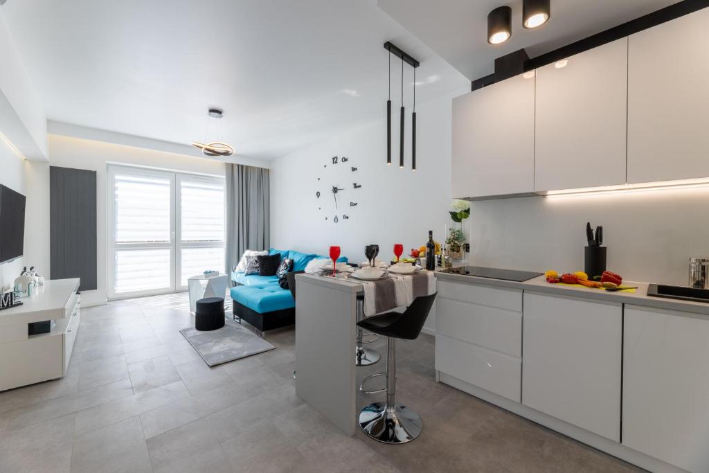 Kuchyňa alebo kuchynka v ubytovaní Leo Apartament Delux