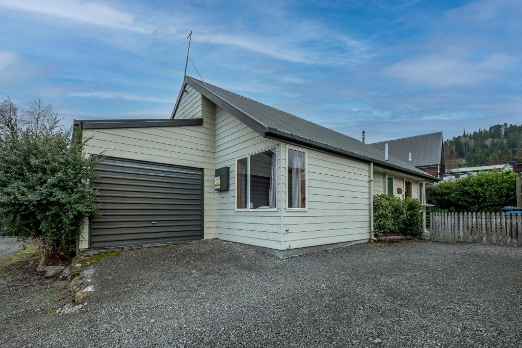 42b Conical Hill Road - Resim 6