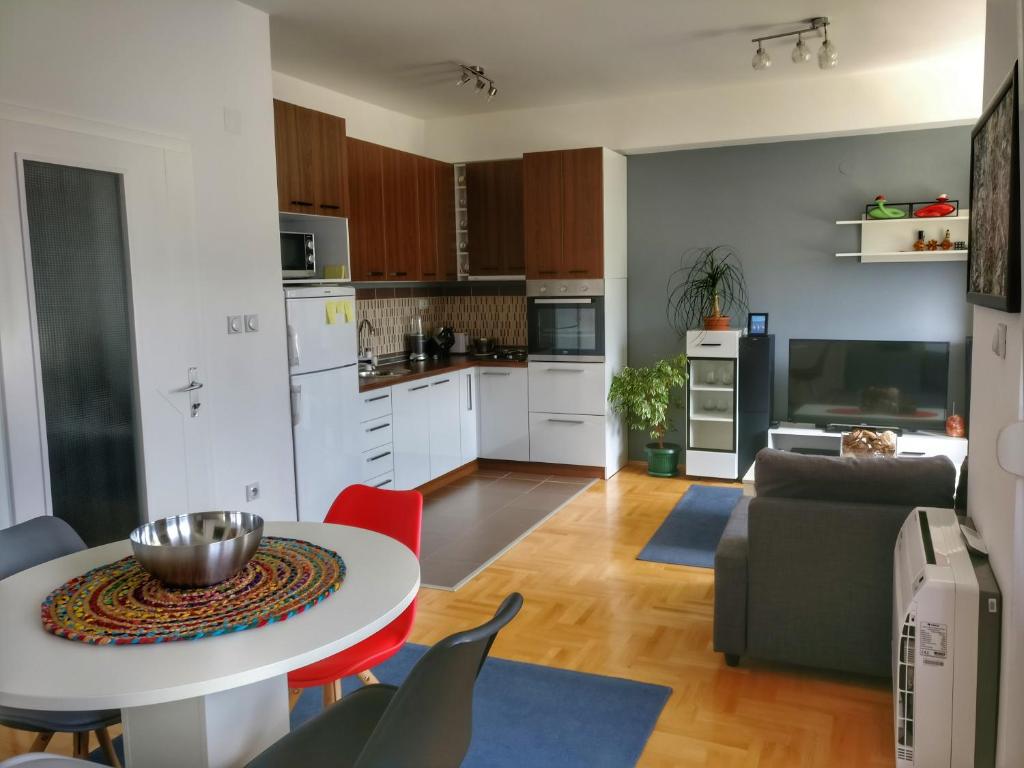 Apartment - Colorite