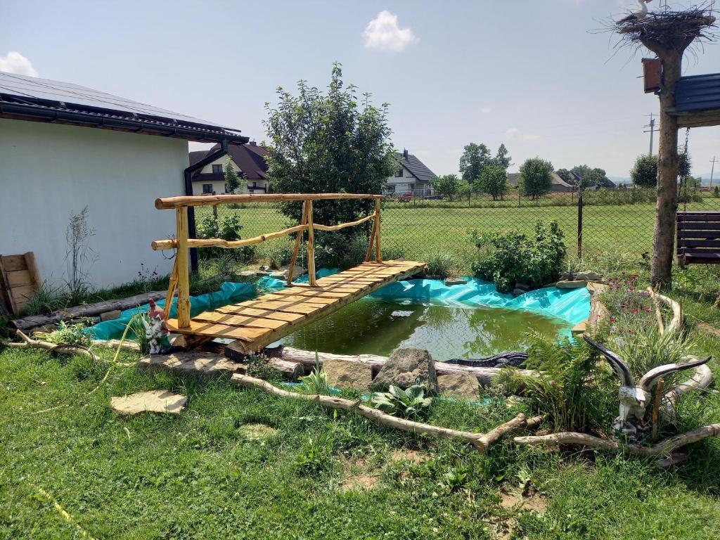 Bazén v ubytovaní Zagroda na Borach alebo v jeho blízkosti
