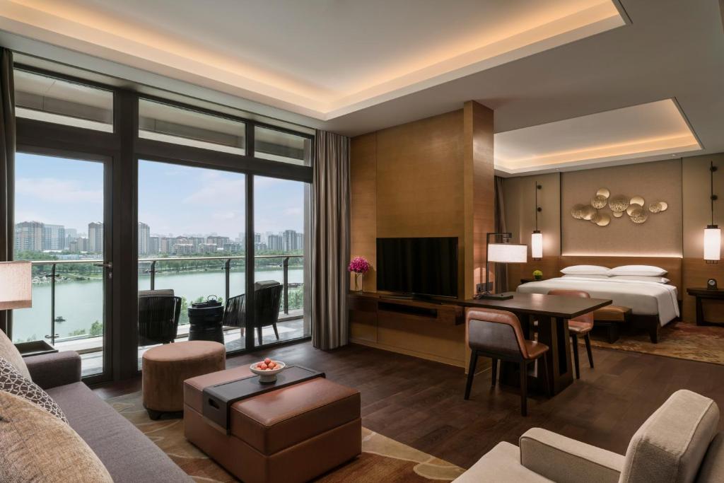 Postel nebo postele na pokoji v ubytování Hyatt Regency Xi'an