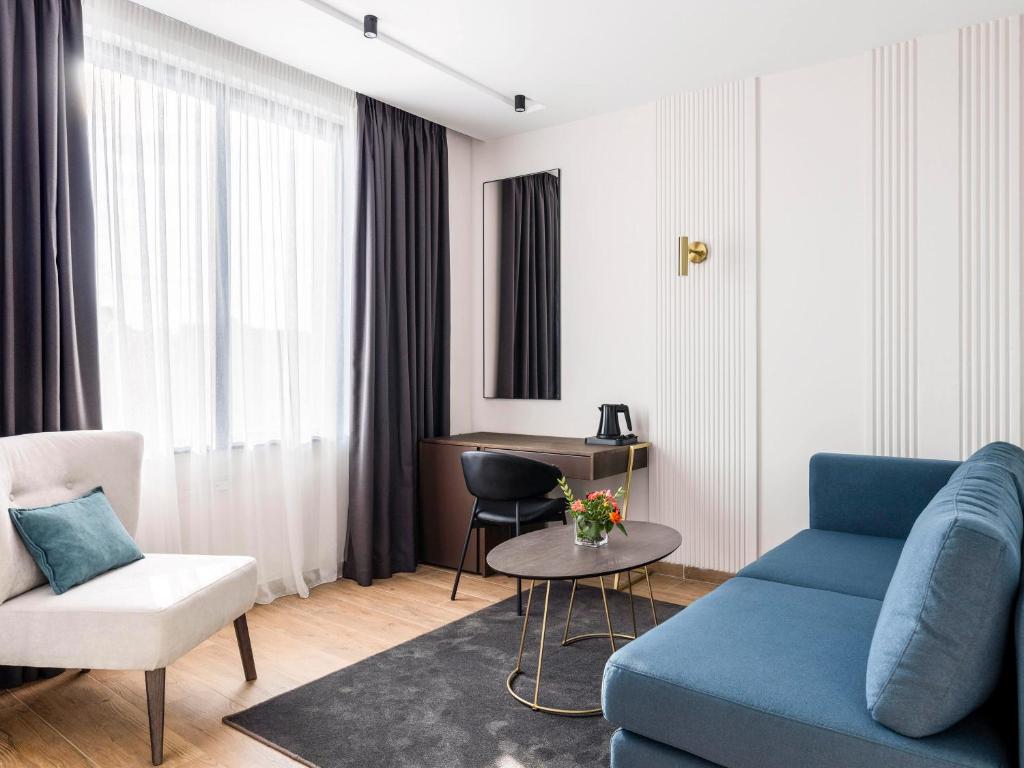 Posezení v ubytování Mövenpick Hotel Lalez Durres
