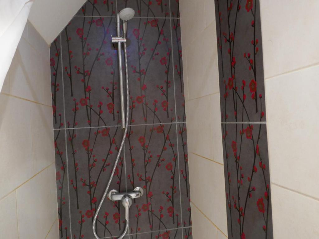 Koupelna v ubytování Chambre meublée en duplex indépendante