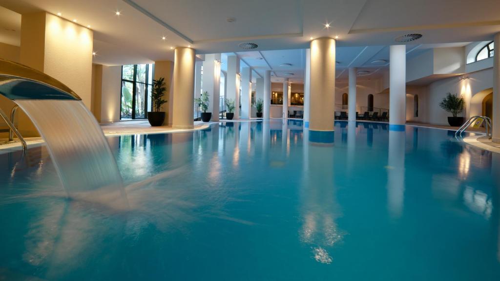 Bazén v ubytování Hotel Porto Mare - PortoBay nebo v jeho okolí