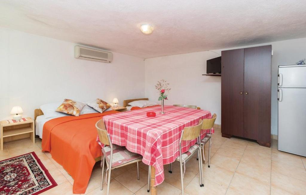 Kuchnia lub aneks kuchenny w obiekcie Apartmani Čižmešija