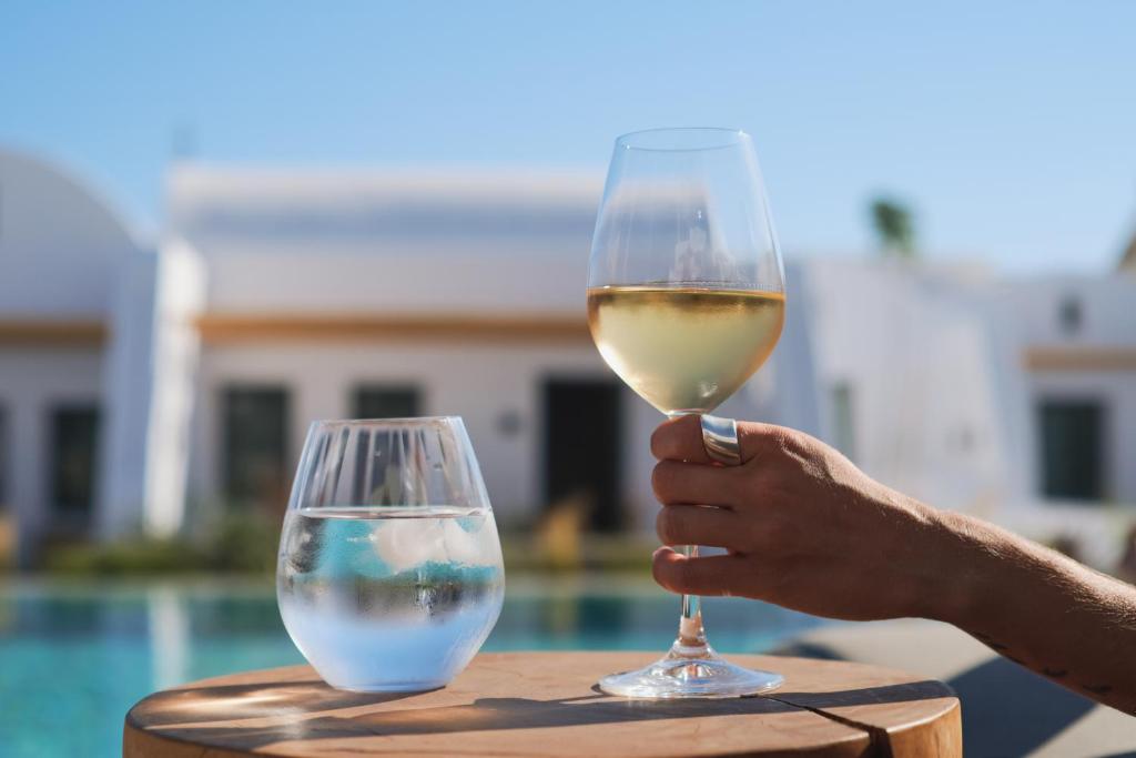 Alleys All-Suite Hotel & Spa - 7