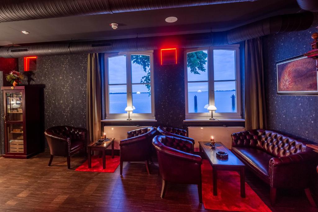 Posezení v ubytování Hotel Hafenresidenz Stralsund