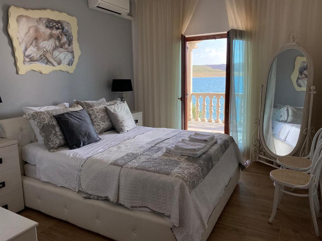 Villa Punta - Deluxe Double Room With Sea View