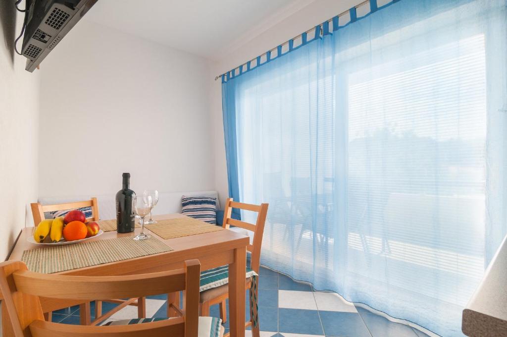Nápoje v ubytování Apartments Molo Mare