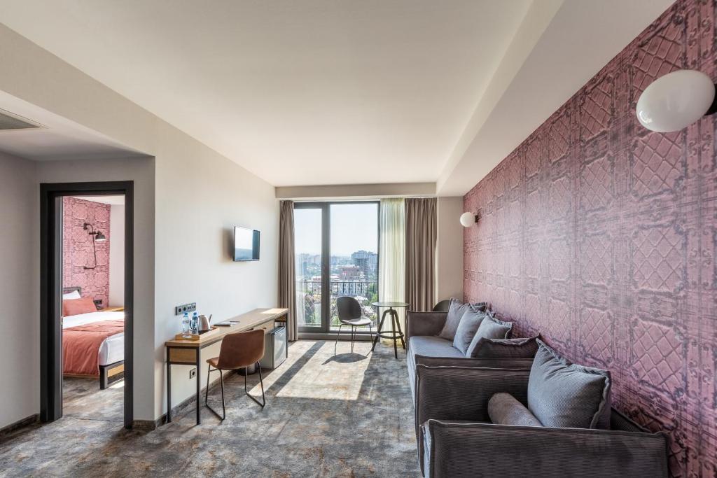 Biography Design Tbilisi - Family Room