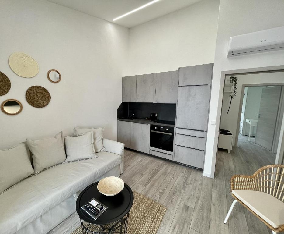 Kuchyň nebo kuchyňský kout v ubytování Lambda Holiday Apartments