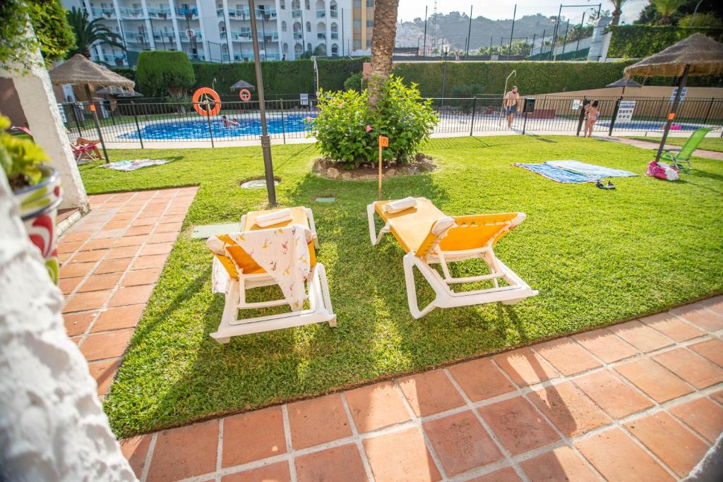 Río Marinas apartment pool and beach by Centrall alquileres ...