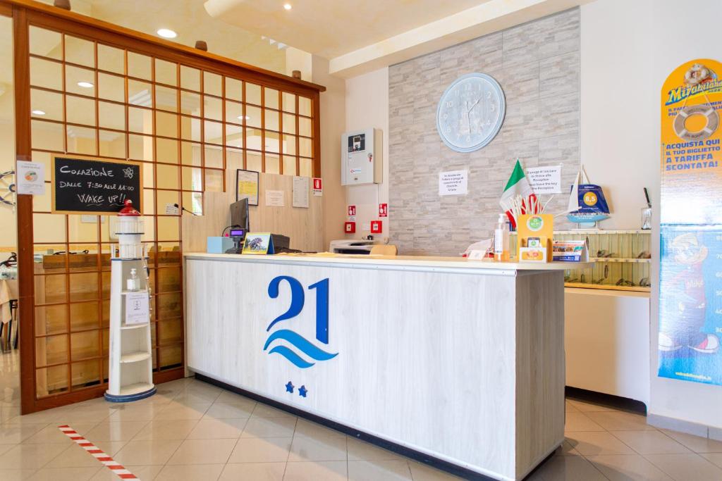 Vstupní hala nebo recepce v ubytování Hotel 21 Riccione
