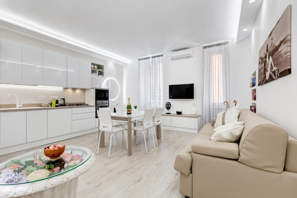 BMGA l The White Crown Apartment in Testaccio, Rome (updated prices 2024)