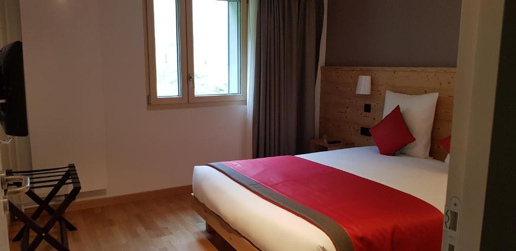 AUBERGE DES GLIERES Plateau des Glières - Suite Con Balcón