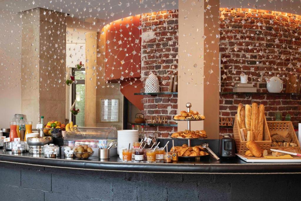 Le 123 Elysees - Astotel - Resim 7