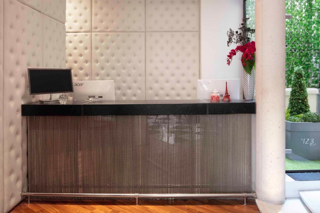 Le 123 Elysees - Astotel - Resim 40