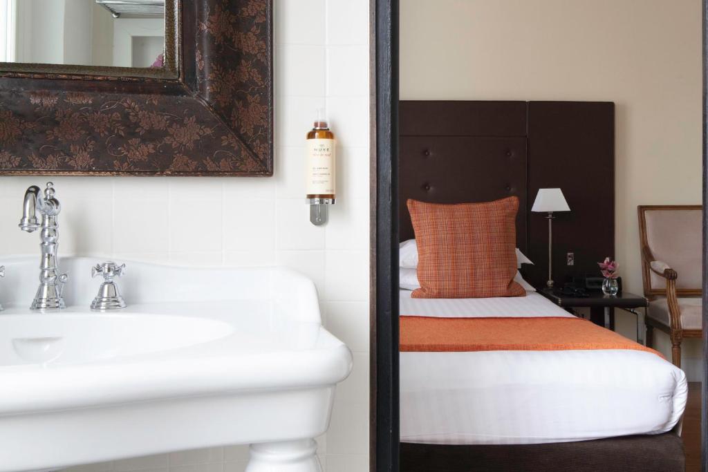 Le 123 Elysees - Astotel - Resim 38