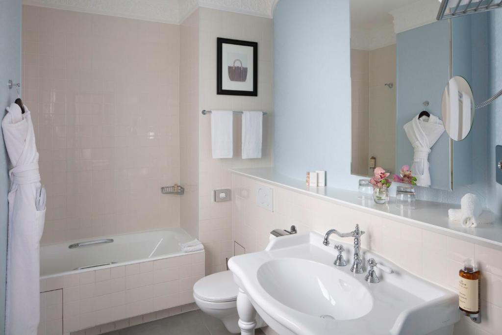 Le 123 Elysees - Astotel - Resim 6