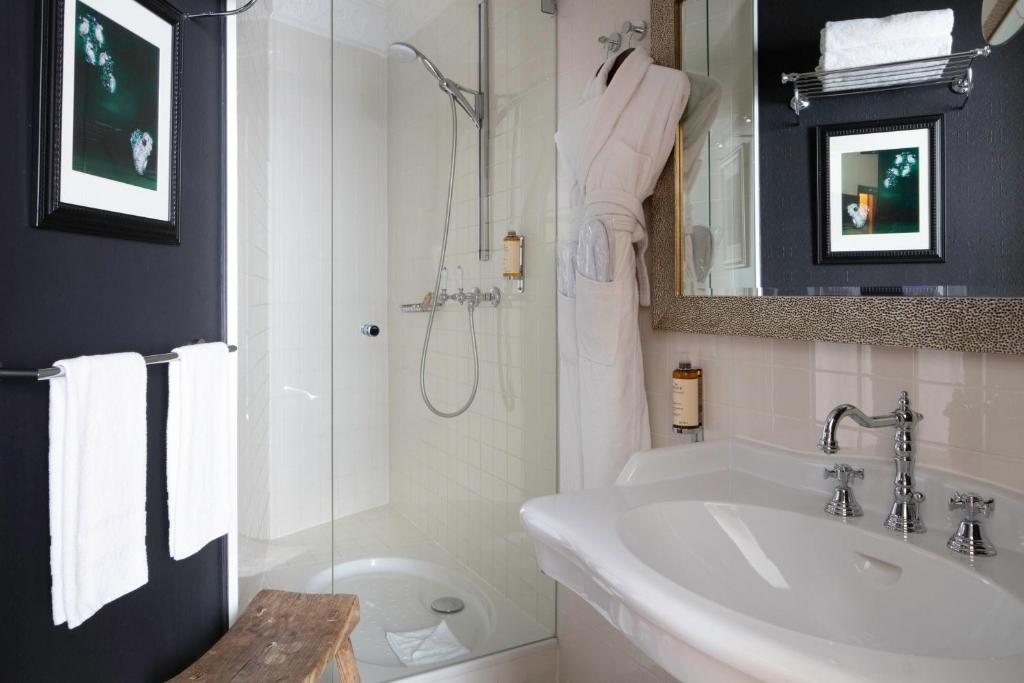 Le 123 Elysees - Astotel - Resim 33