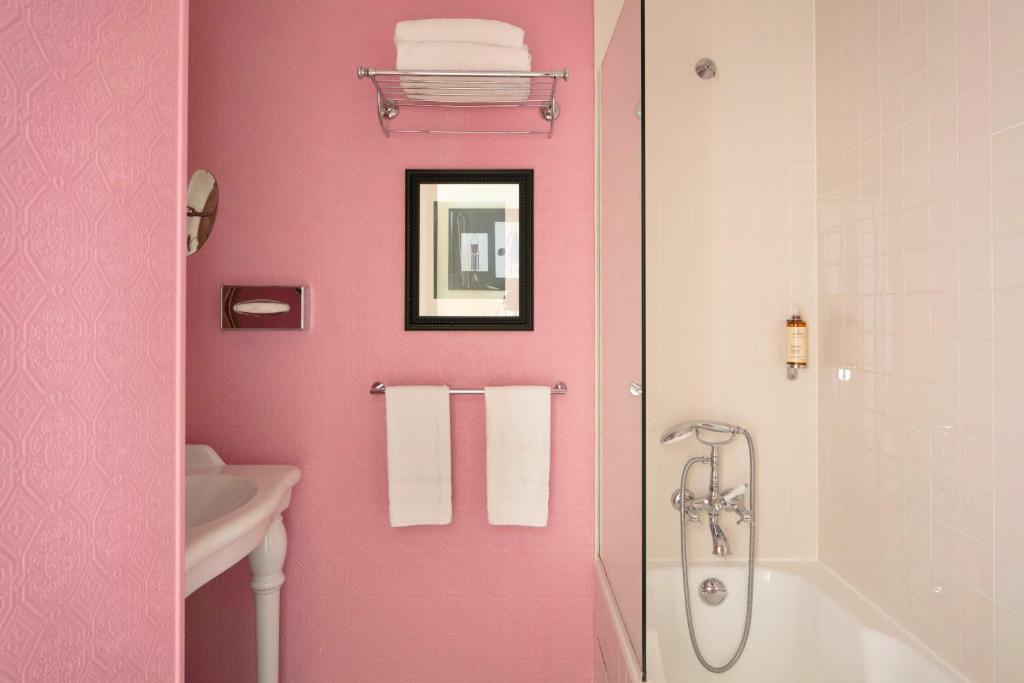 Le 123 Elysees - Astotel - Resim 23