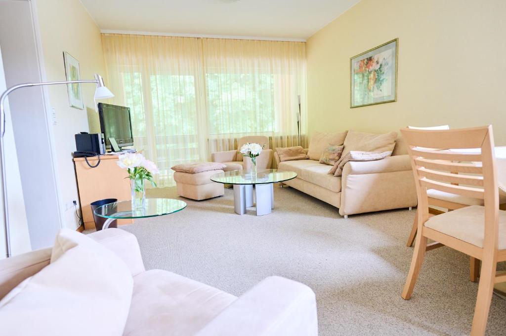 TV a/nebo společenská místnost v ubytování Hotel Morgensonne