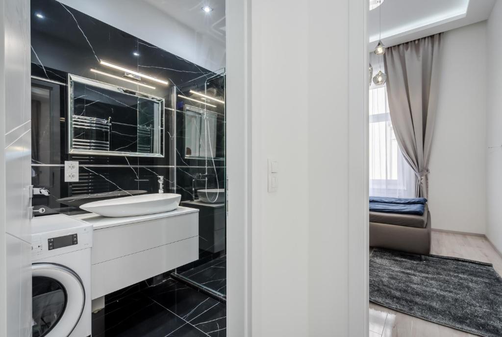 Koupelna v ubytování Király 35 Luxury Apartment with free parking