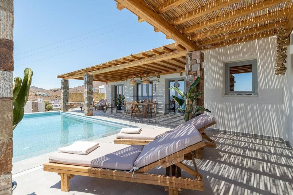 The swimming pool at or close to Villa Lefko
