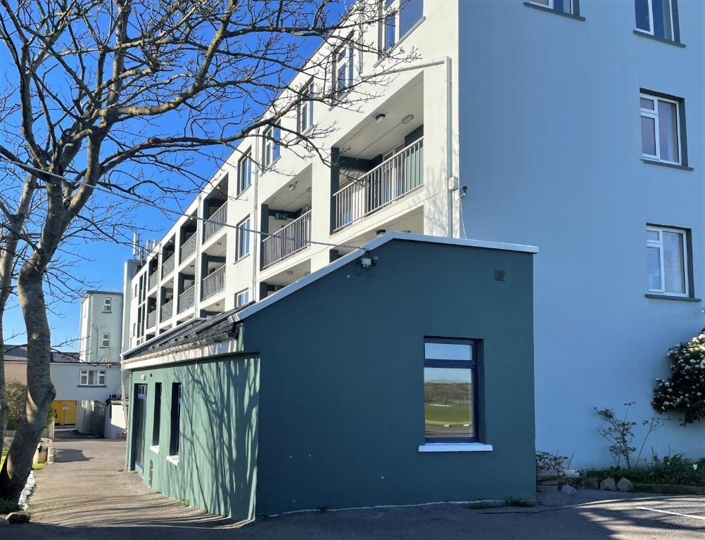 Budova, kde se aparthotel nachází