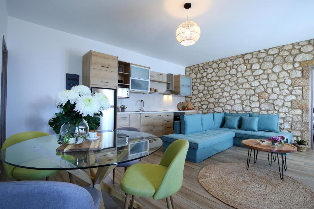 Kuchyň nebo kuchyňský kout v ubytování Georgia Villas