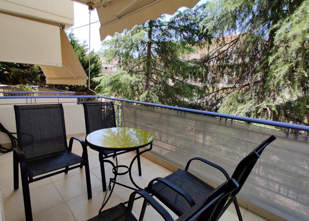 Balkón alebo terasa v ubytovaní Quiet luxury apartment near city center and port
