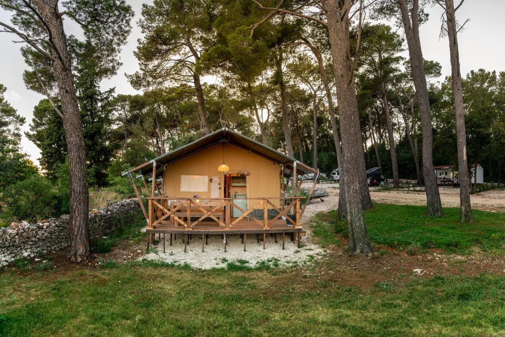 Glamping tent Bor, Barban (aktualisierte Preise fr 2026)
