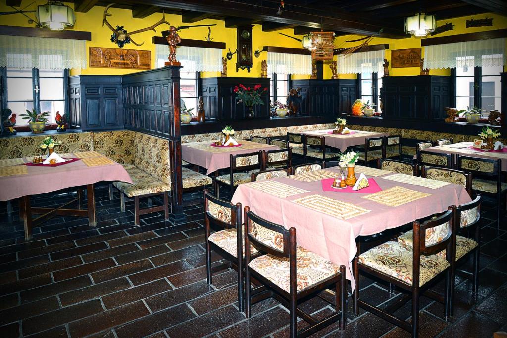 Restaurace v ubytování Hotel Zlatá Labuť