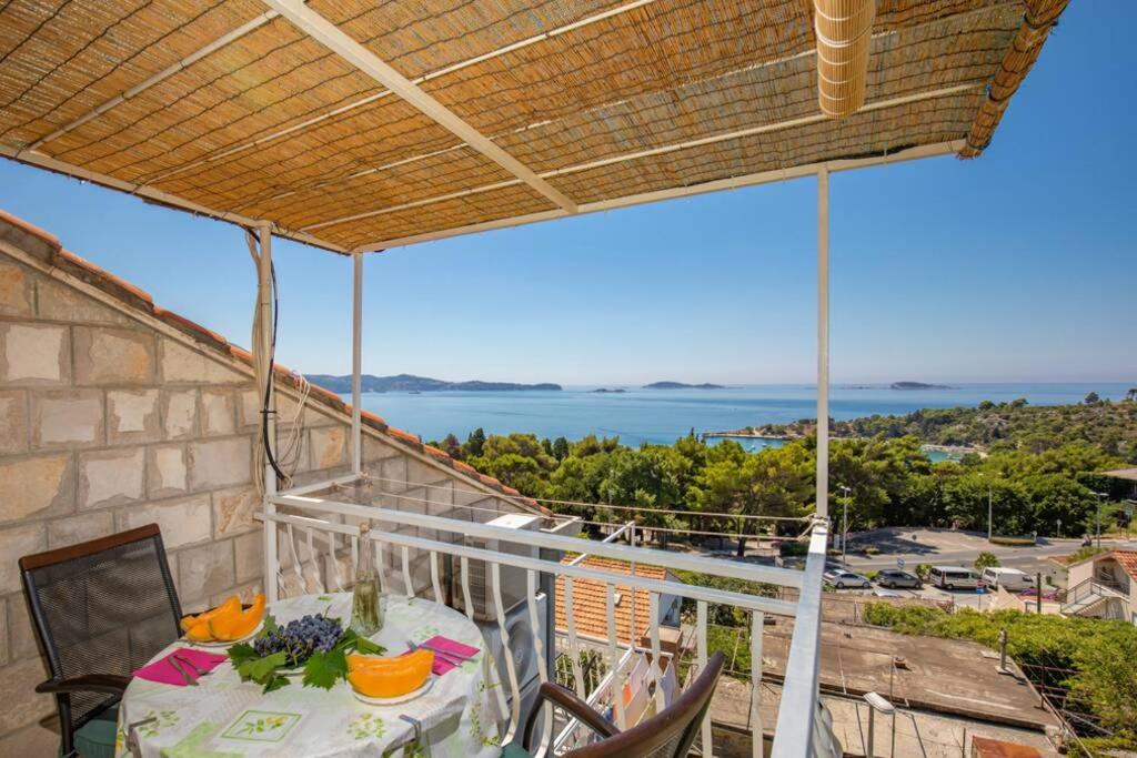 Apartment Klaic - Magic sea view