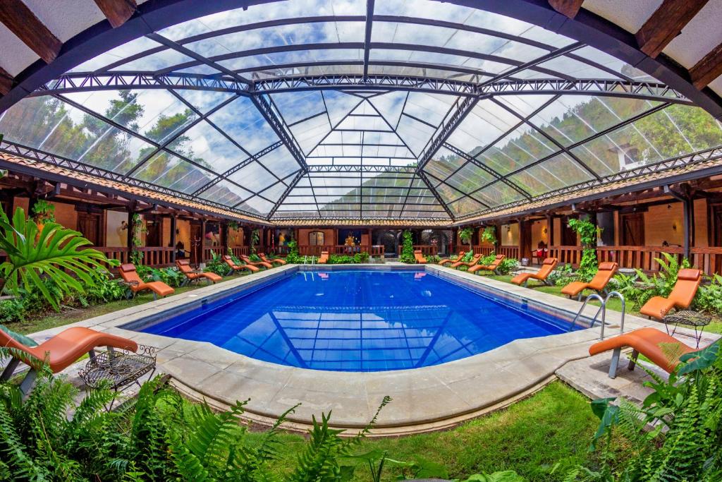 Bazén v ubytování Samari Spa Resort nebo v jeho okolí