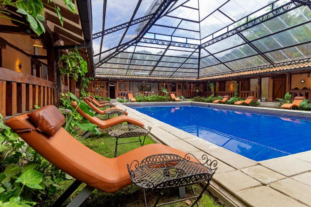 Bazén v ubytování Samari Spa Resort nebo v jeho okolí