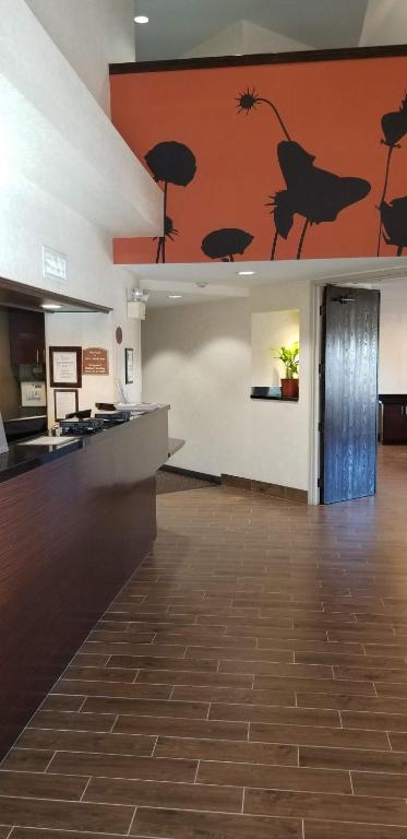 Kuchyň nebo kuchyňský kout v ubytování Sleep Inn Phoenix North I-17